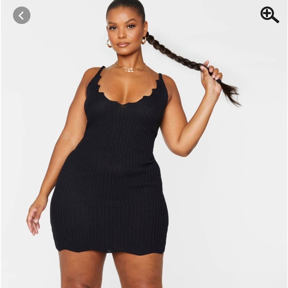 Plus size scallop, mini knit dress